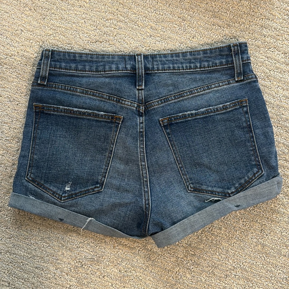 Abercrombie High Rise Short - Picture 4 of 5